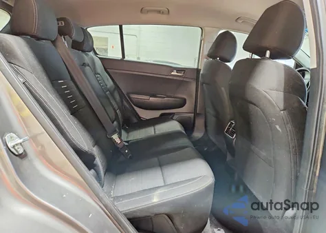 2018 Kia Sportage Lx z USA, uszkodzony, nr VIN KNDPMCAC2J7399967